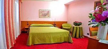 Prata Hotel Prata Di Pordenone